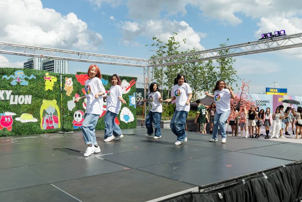 Lucky Lion Night Market